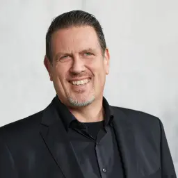 Dr. Dirk Schweinberger